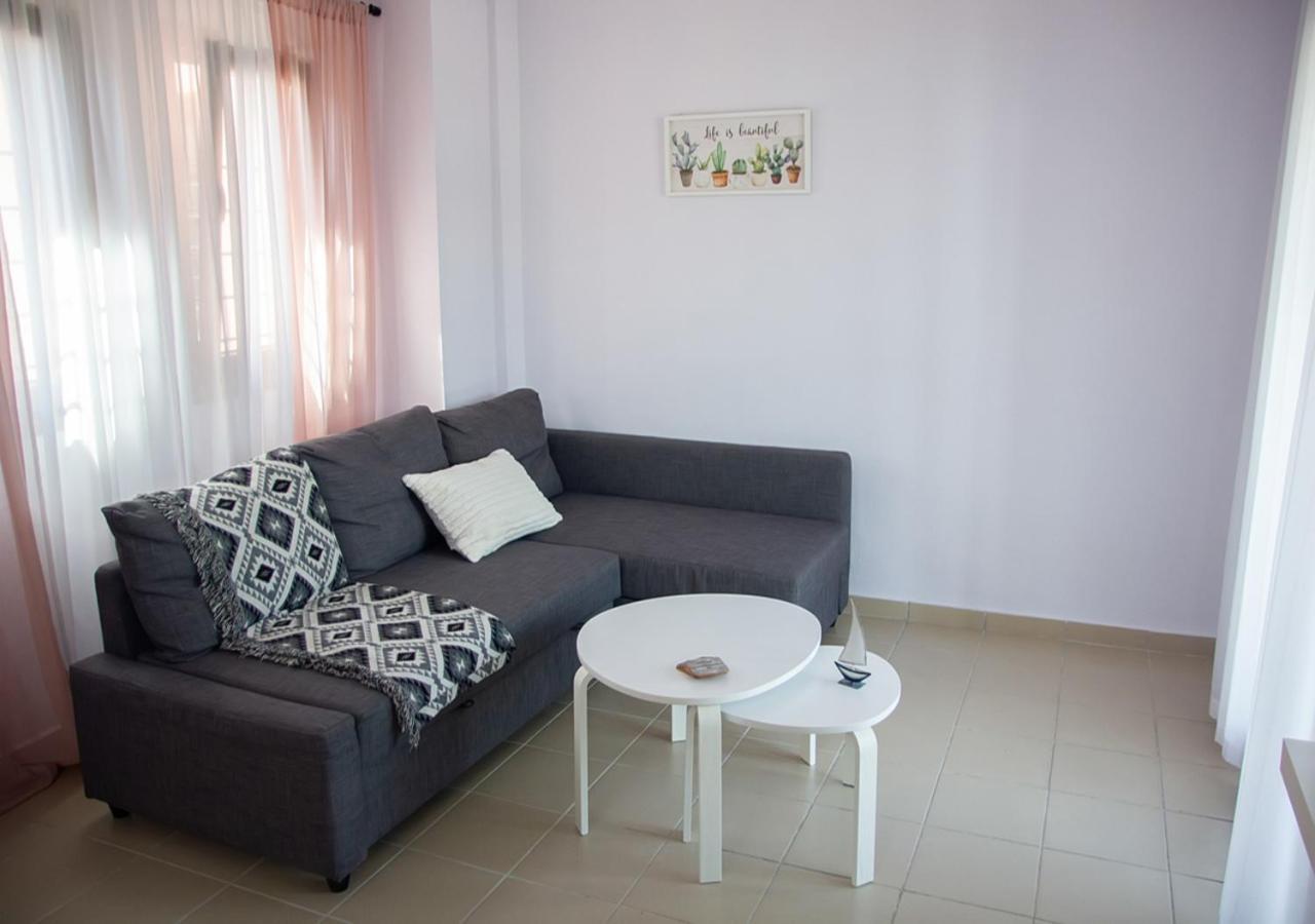 Beachfront Stylish Maisonette In Иерисос Екстериор снимка