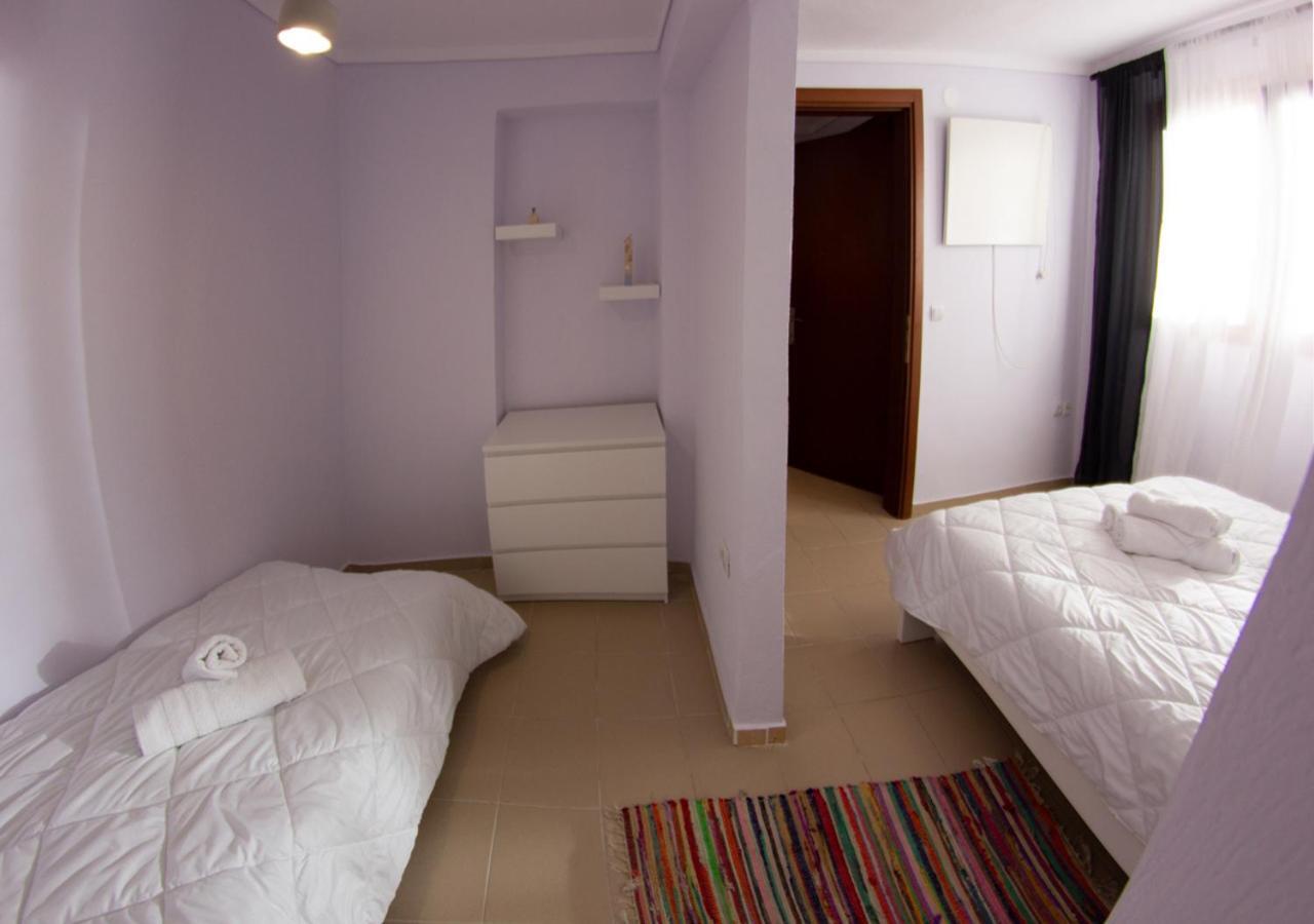 Beachfront Stylish Maisonette In Иерисос Екстериор снимка