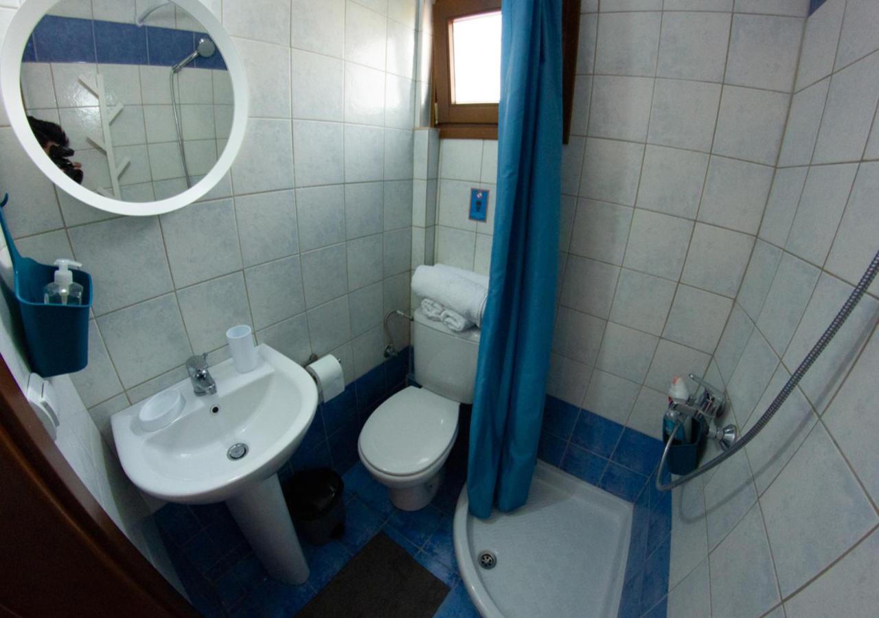 Beachfront Stylish Maisonette In Иерисос Екстериор снимка